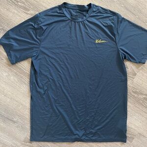 Volcom XXL Athletic Surf Shirt - Ultimate Performance & Style!